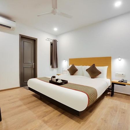 Oyo Townhouse 019 Anand Vihar Hotel New Delhi Exterior photo